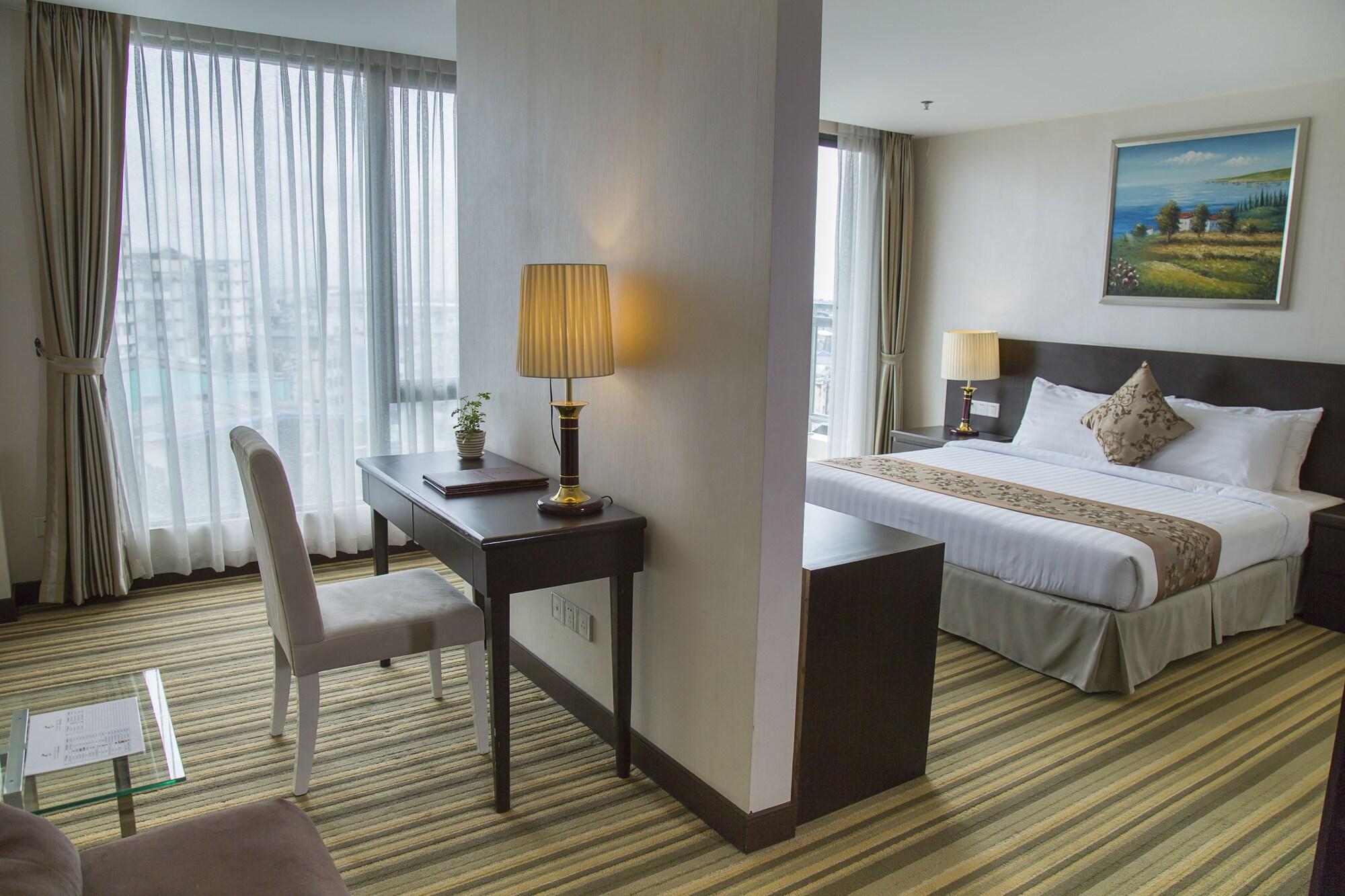 Esperado Lake View Hotel Yangon Exterior foto