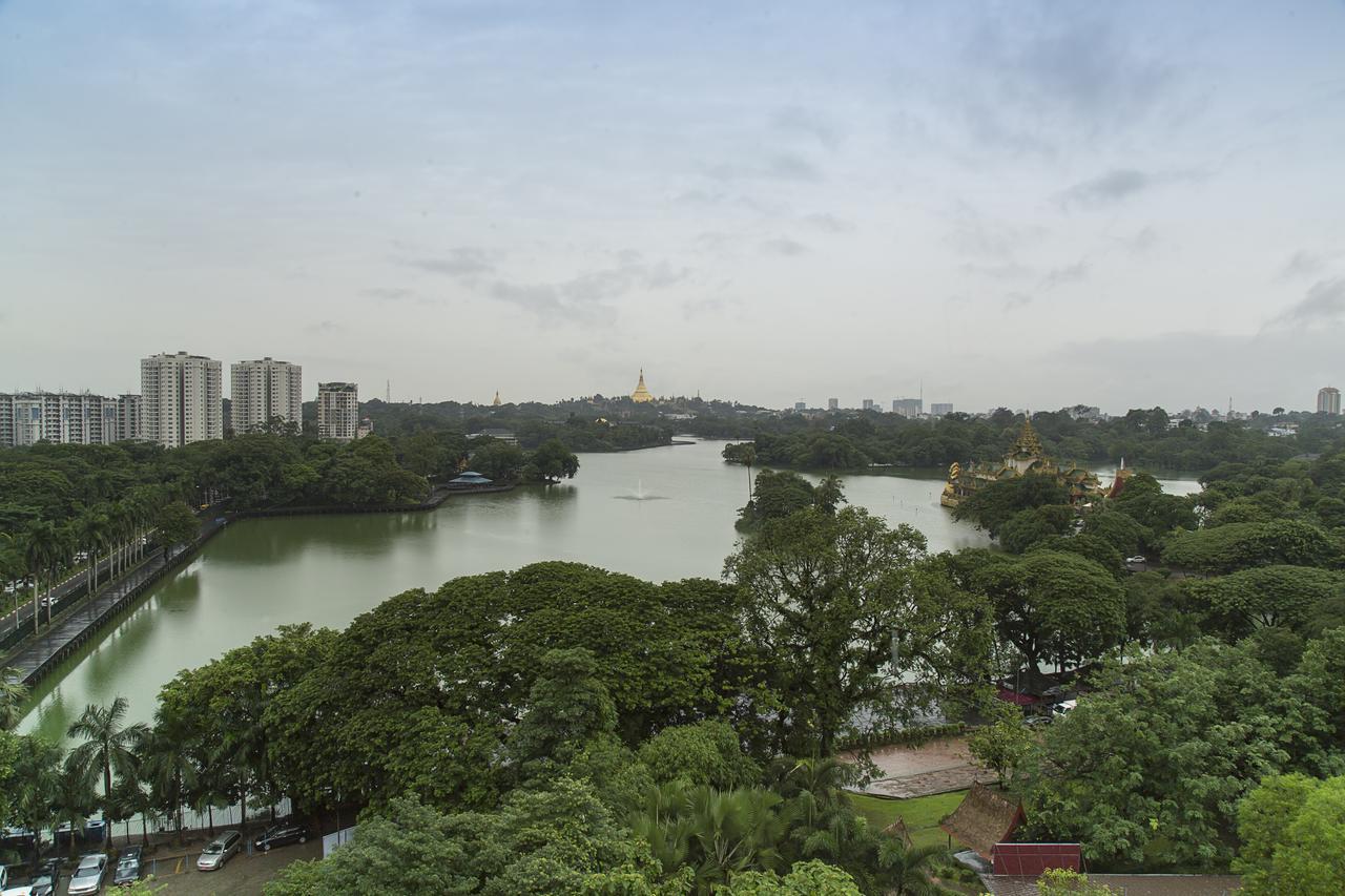 Esperado Lake View Hotel Yangon Exterior foto